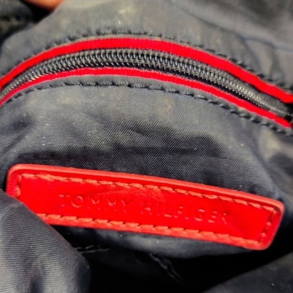 Tommy Hilfiger Navy & Tan Monogram Crossbody Bag with Adjustable Strap - Picture 5 of 7